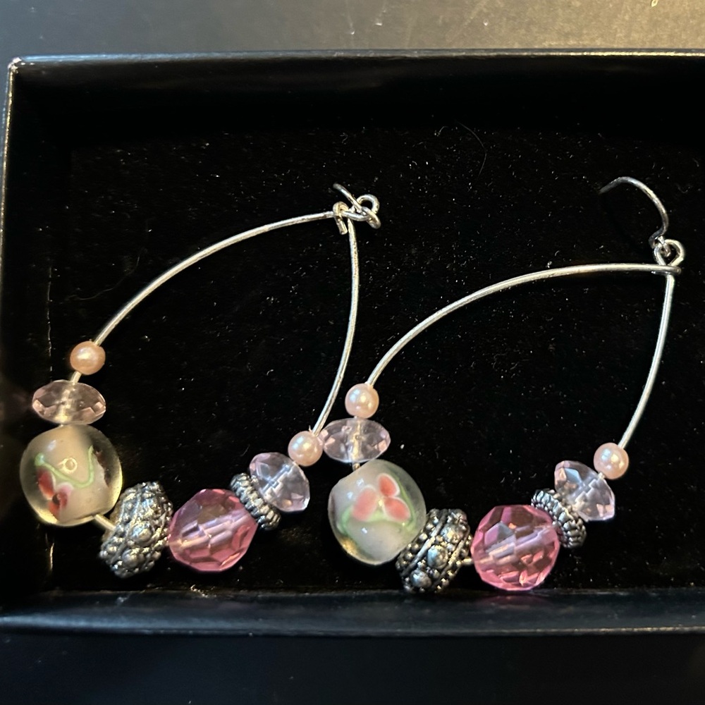 Avon Beaded Chic Hoop Earrings (Floral)